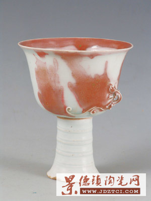 釉里紅彩斑堆塑蜥蜴蚊高足杯